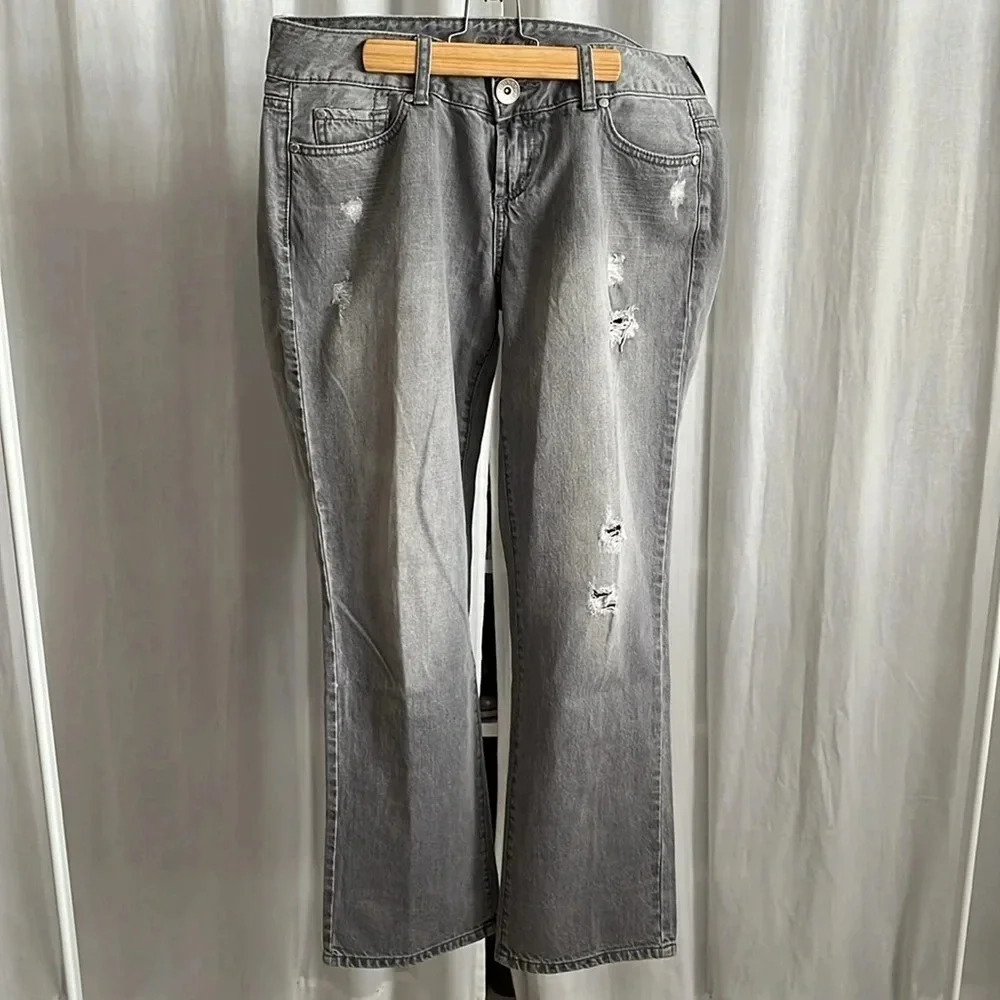 GUESS Y2K Vintage Style Boyfriend Mid Rise Distressed Denim Jeans, Size 30
